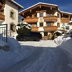Apartmanhotel Krösbacher 3*