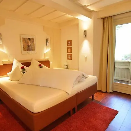 Aparthotel Kroesbacher 3*