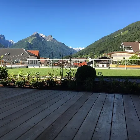 Aparthotel Kroesbacher Fulpmes